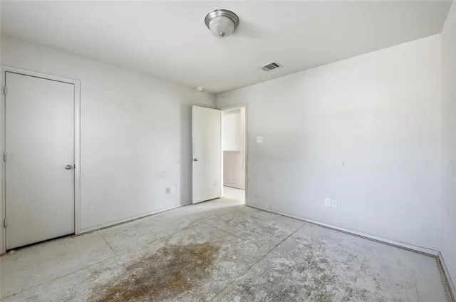 $240,000 | 717 Redwing Drive, Saginaw, TX 76131