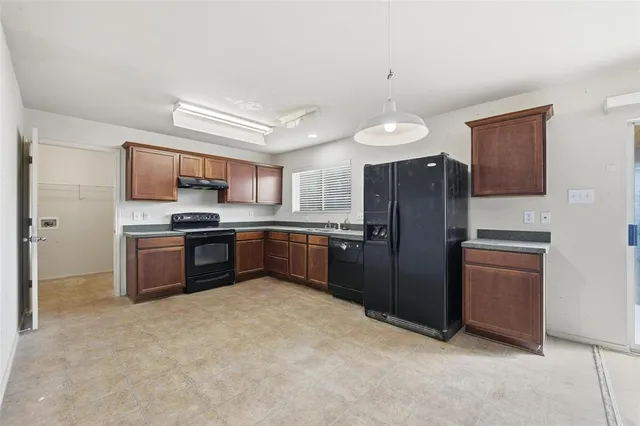 $240,000 | 717 Redwing Drive, Saginaw, TX 76131