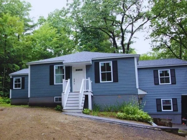 $3,250 | 66 Goodhue Road, Derry, NH 03038
