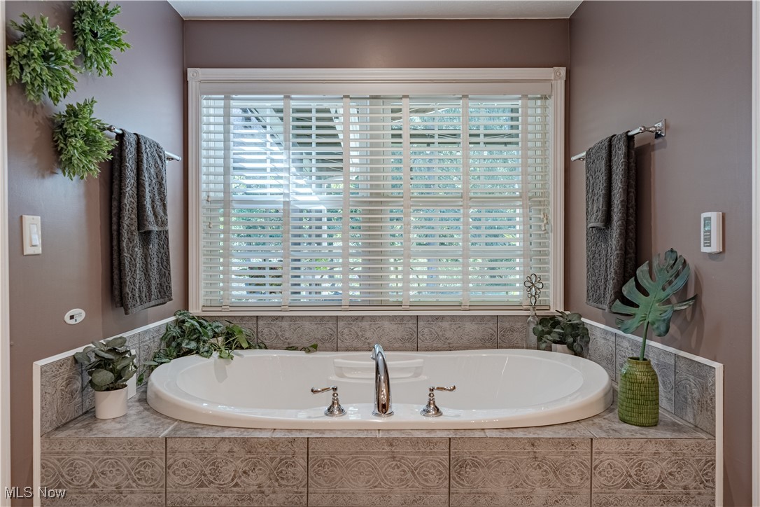 31750 Pinetree Road Pepper Pike, OH 44124 - Photo 33 of 45 Gallery Image 33