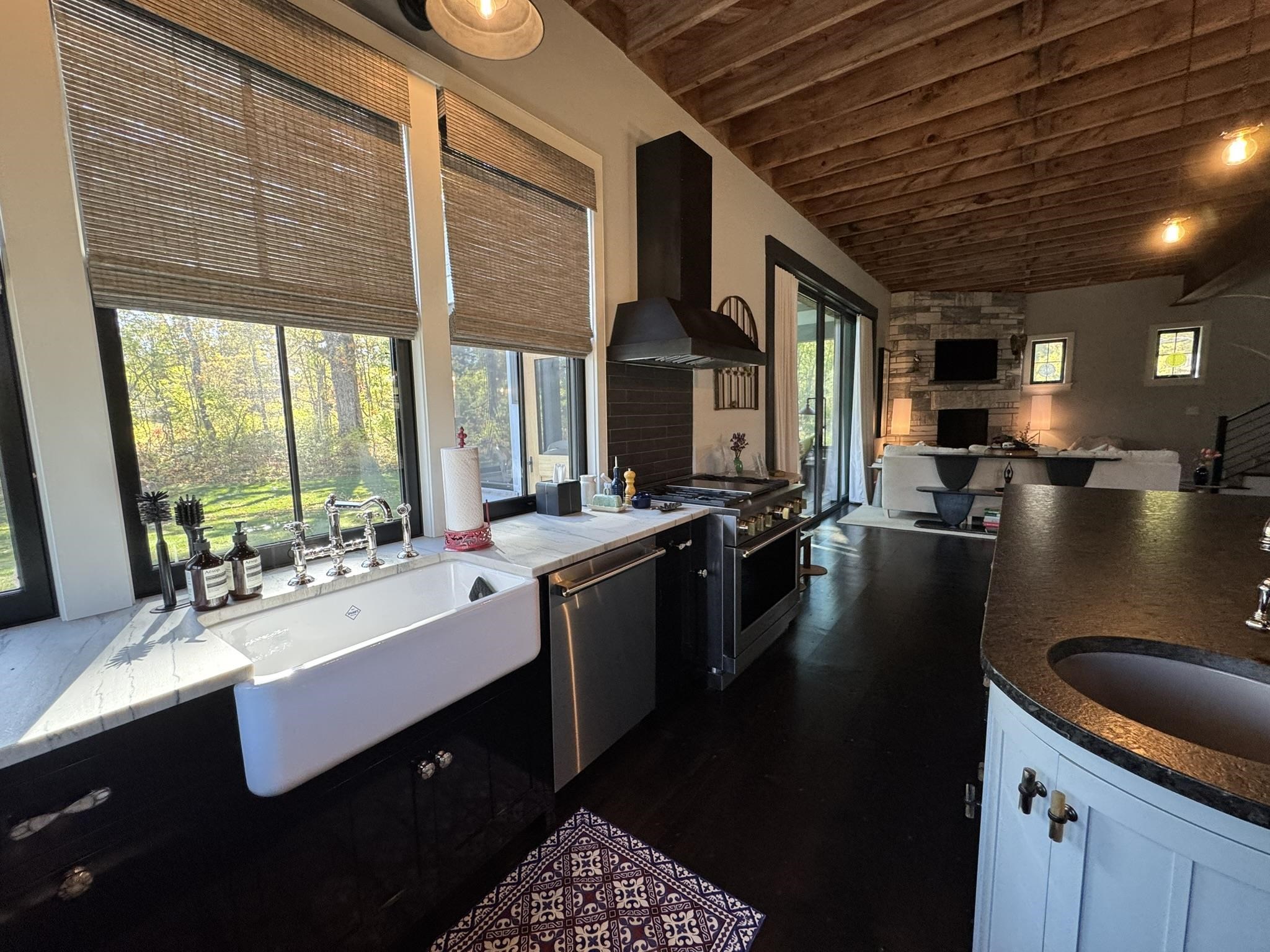57 Taconic Road Manchester, VT 05254 - Photo 9 of 54