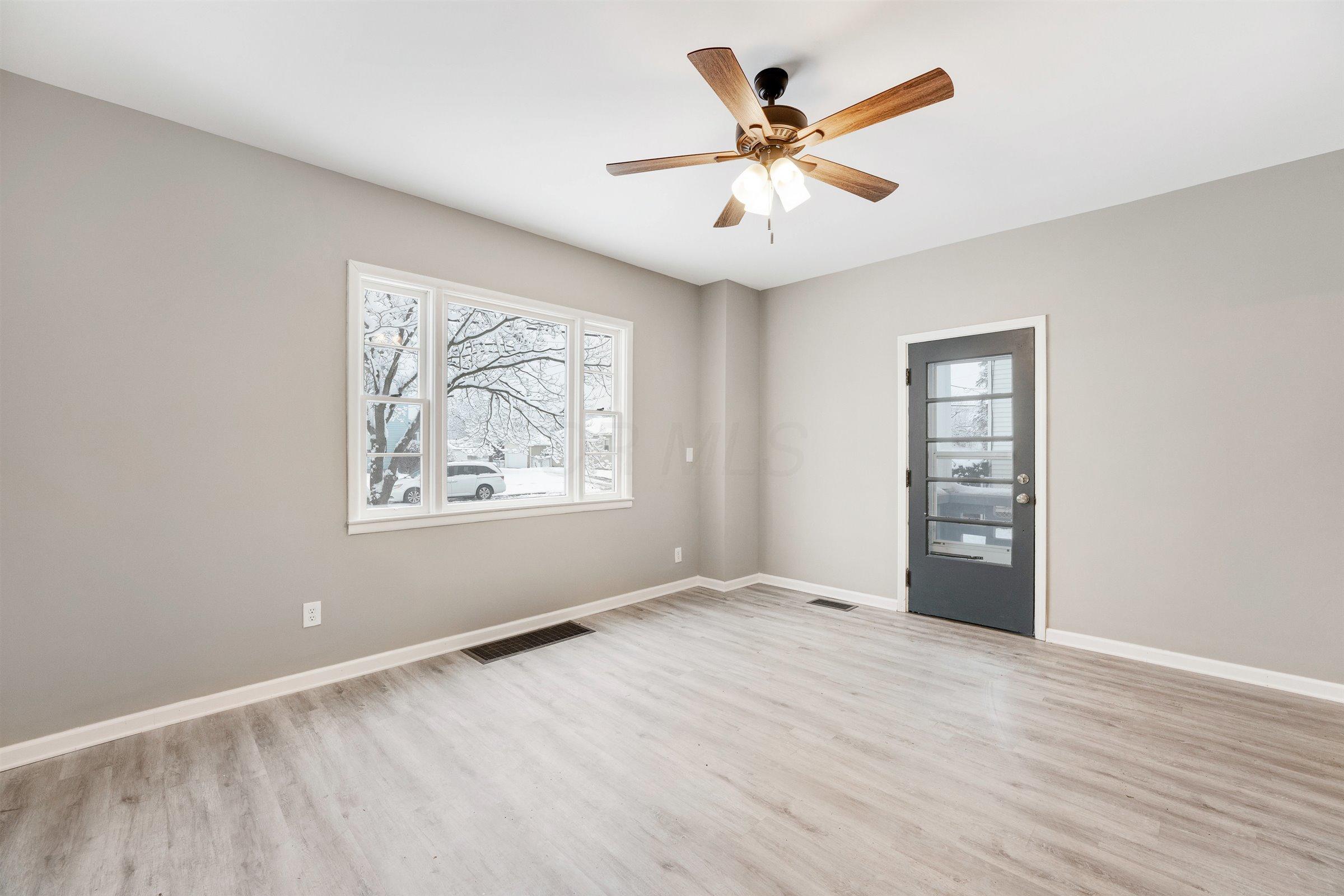 49 Riley Street Newark, OH 43055 - Photo 7 of 25 Gallery Image 7