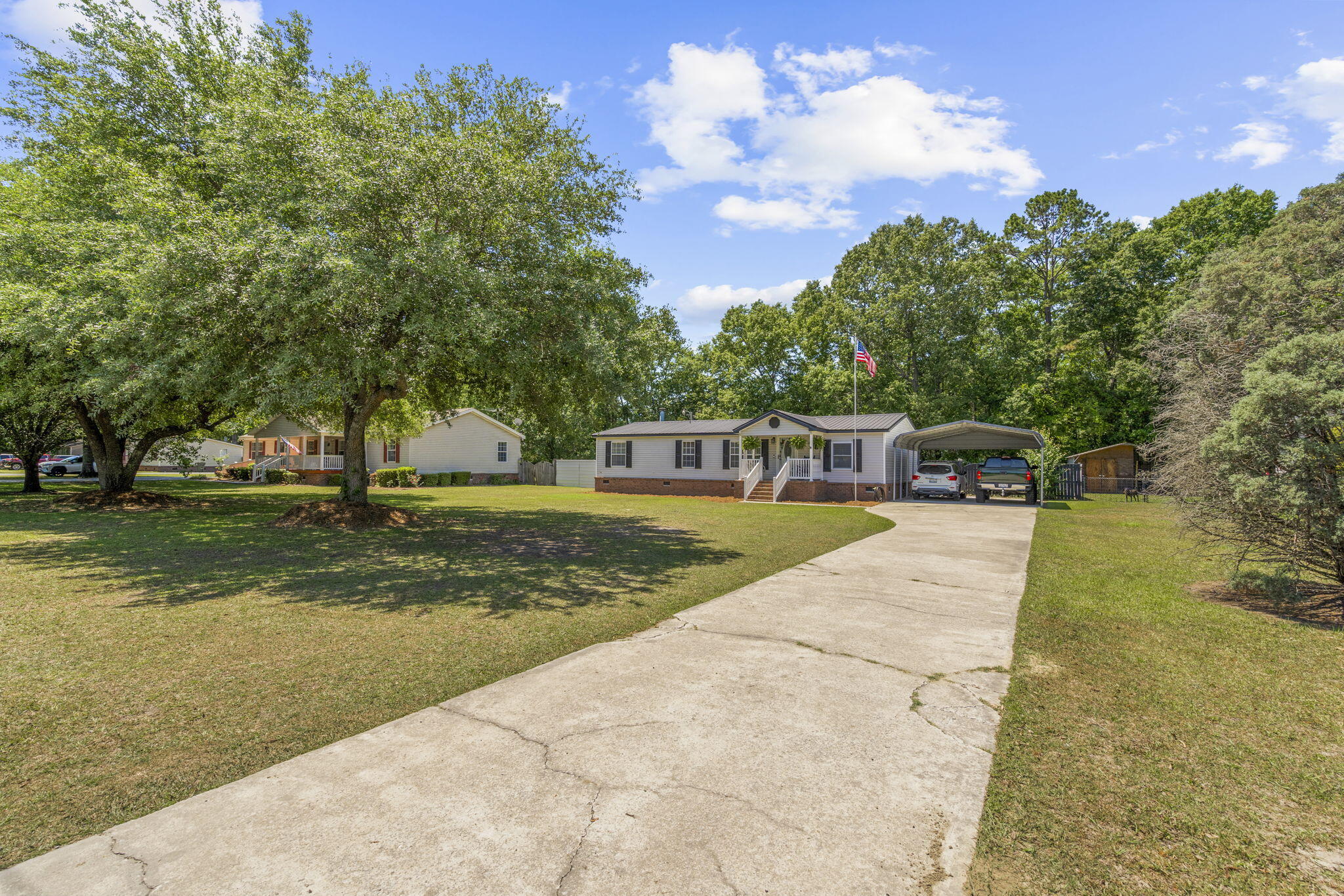 1291 Old Whitesville Road Moncks Corner, SC 29461 - Photo 2 of 25 6-web-or-mls-DSC05674