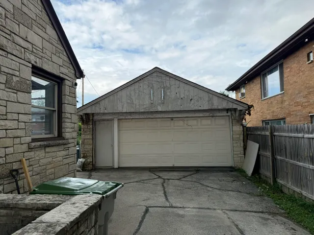 $184,900 | 8820 West Mill Road, Milwaukee, WI 53225