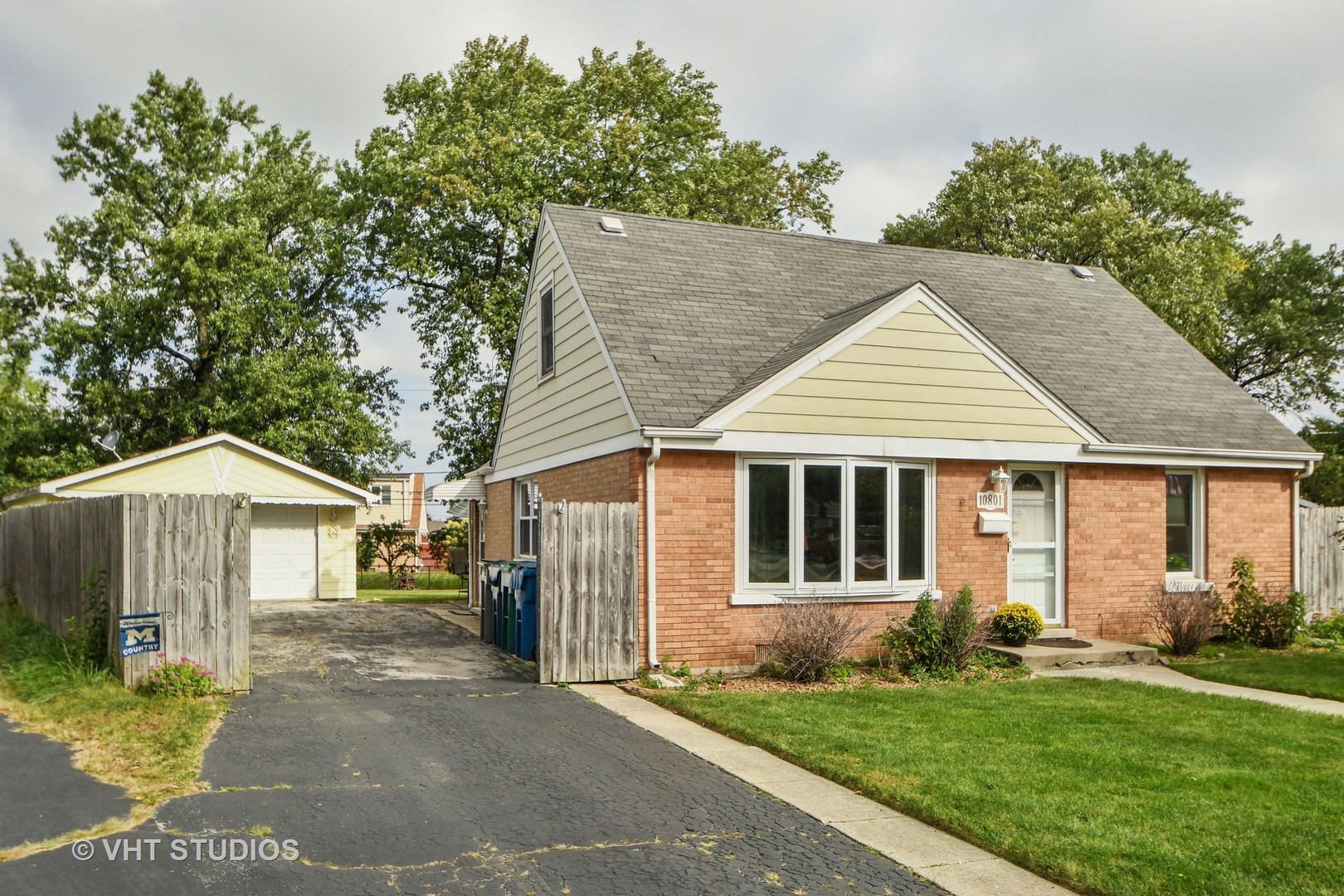 10801 Mayfield Avenue Chicago Ridge, IL 60415 - Photo 1 of 10 a view of a house with a yard