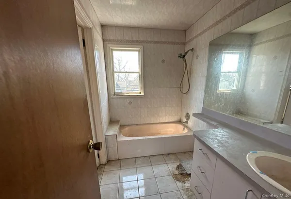 $499,900 | 97 Pardee Avenue, Islip, NY 11751