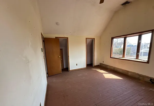 $499,900 | 97 Pardee Avenue, Islip, NY 11751