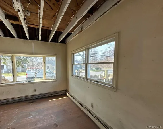 $499,900 | 97 Pardee Avenue, Islip, NY 11751