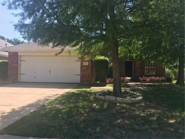 $2,395 | 2504 Blue Holly Drive, Corinth, TX 76210