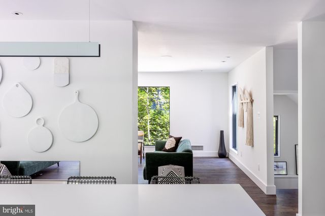 $2,445,000 | 1124 Dominion Court, McLean, VA 22102