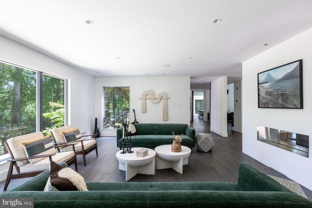 $2,445,000 | 1124 Dominion Court, McLean, VA 22102