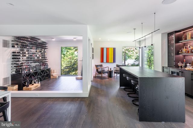 $2,445,000 | 1124 Dominion Court, McLean, VA 22102