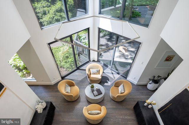 $2,445,000 | 1124 Dominion Court, McLean, VA 22102