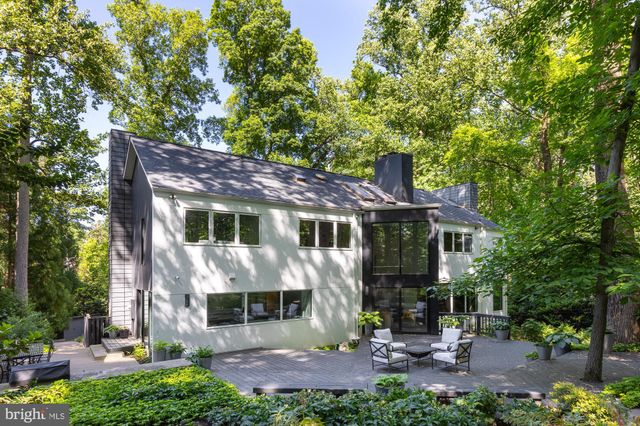 $2,445,000 | 1124 Dominion Court, McLean, VA 22102