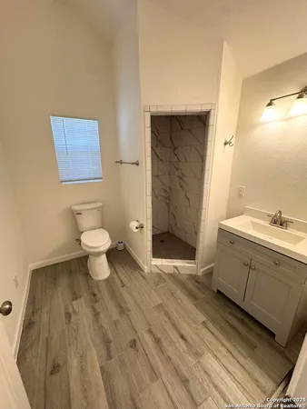 $1,250 | 261 Blackfoot Trail, Bandera, TX 78003