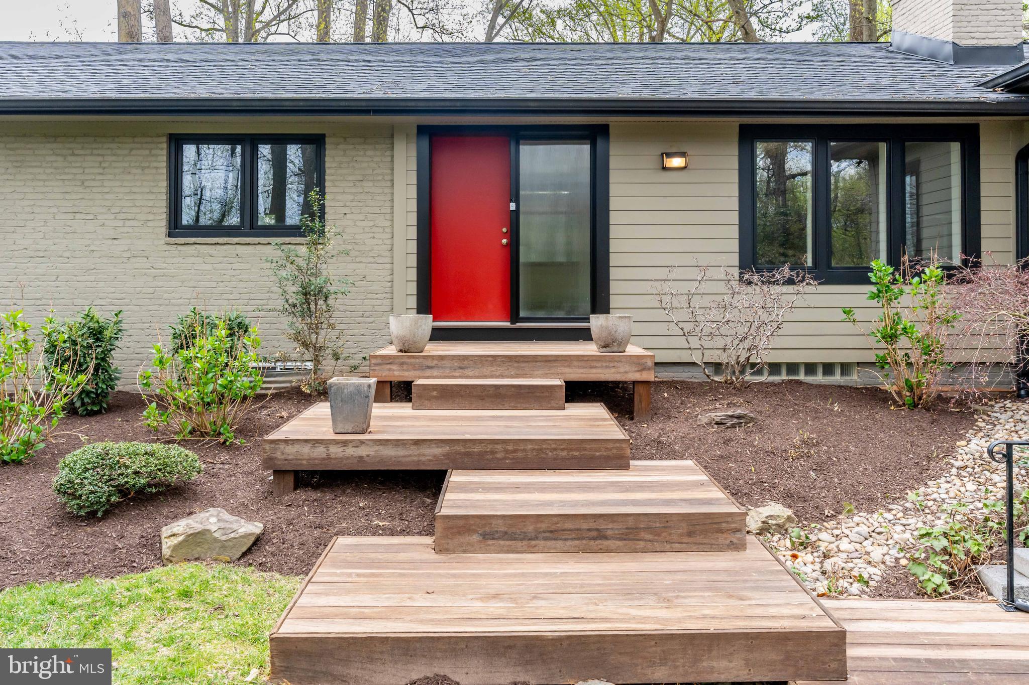 7903 Old Falls Road McLean, VA 22102 - Photo 3 of 53 Gallery Image 3