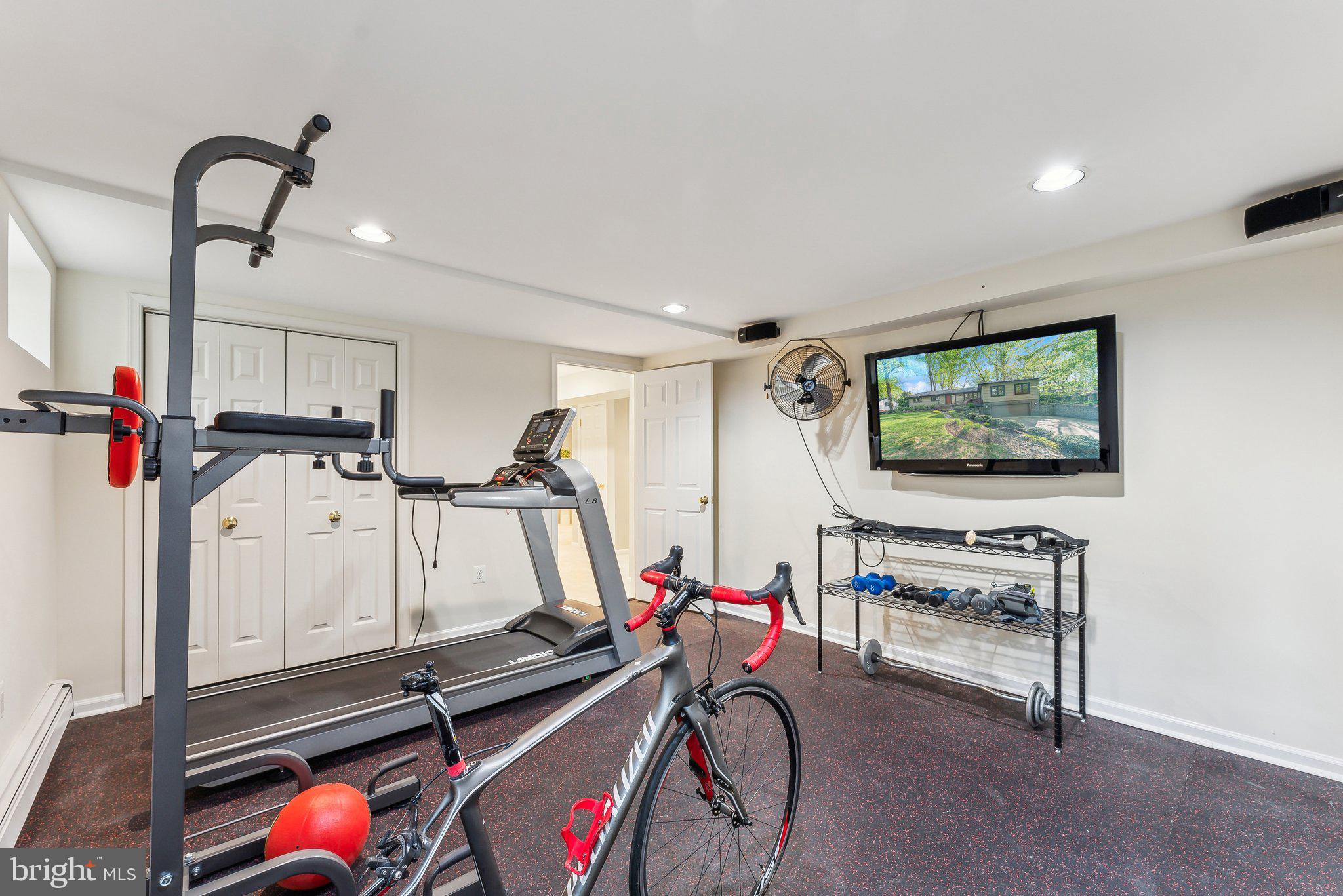 7903 Old Falls Road McLean, VA 22102 - Photo 41 of 53 Gallery Image 41