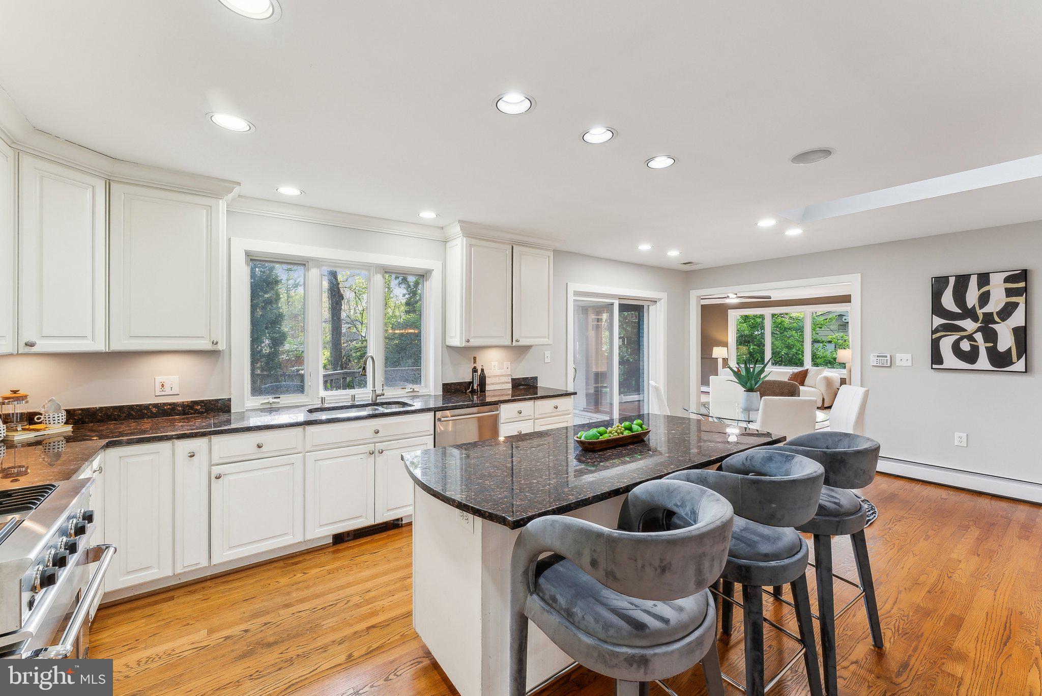 7903 Old Falls Road McLean, VA 22102 - Photo 8 of 53 Gallery Image 8