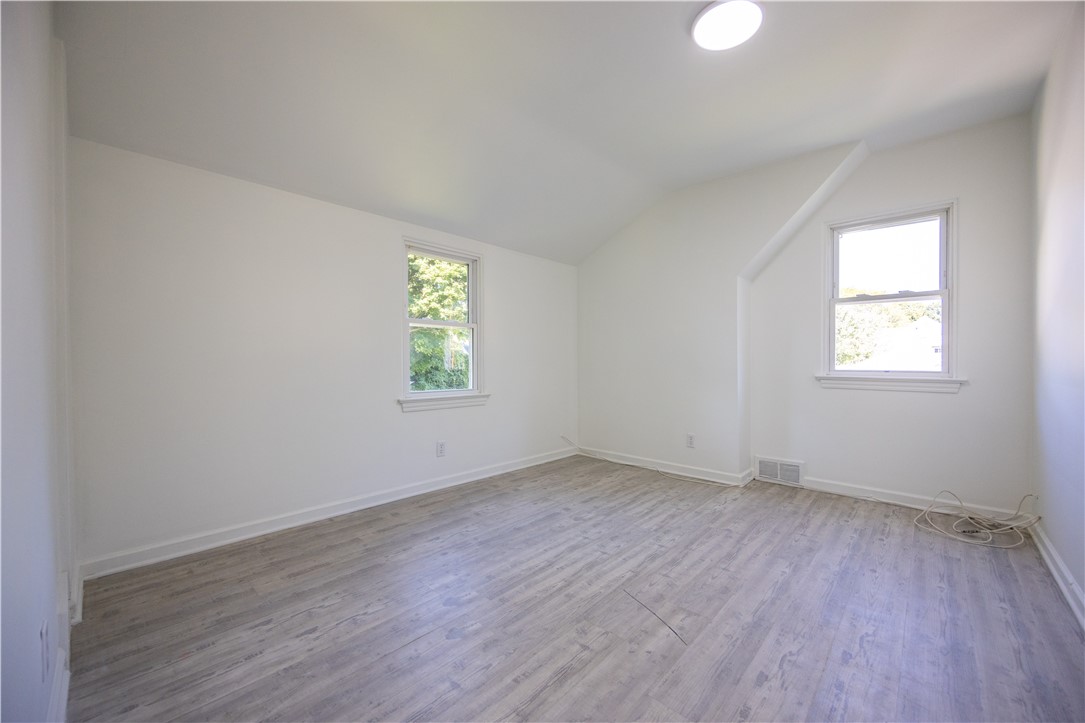 45 Isabelle Street Rochester, NY 14606 - Photo 11 of 24