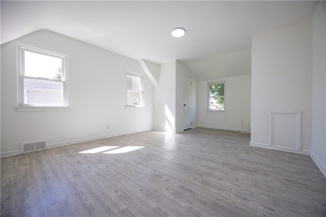 45 Isabelle Street Rochester, NY 14606 - Photo 12 of 24