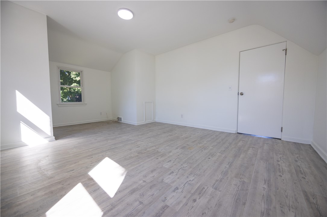 45 Isabelle Street Rochester, NY 14606 - Photo 15 of 24