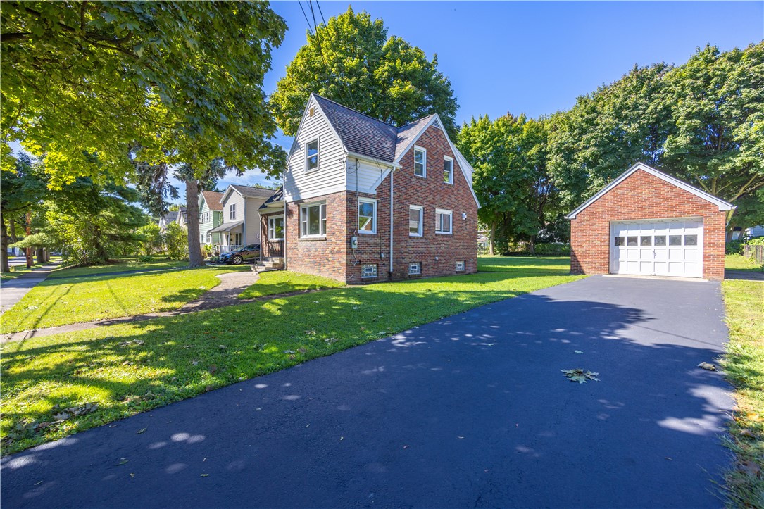 45 Isabelle Street Rochester, NY 14606 - Photo 2 of 24