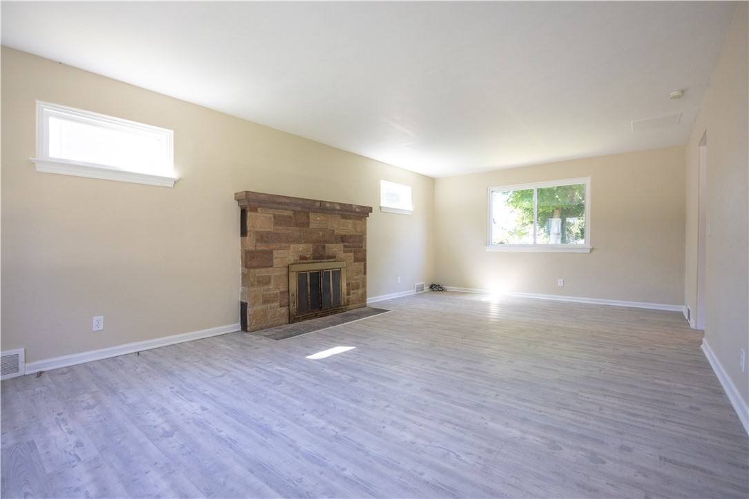 45 Isabelle Street Rochester, NY 14606 - Photo 5 of 24