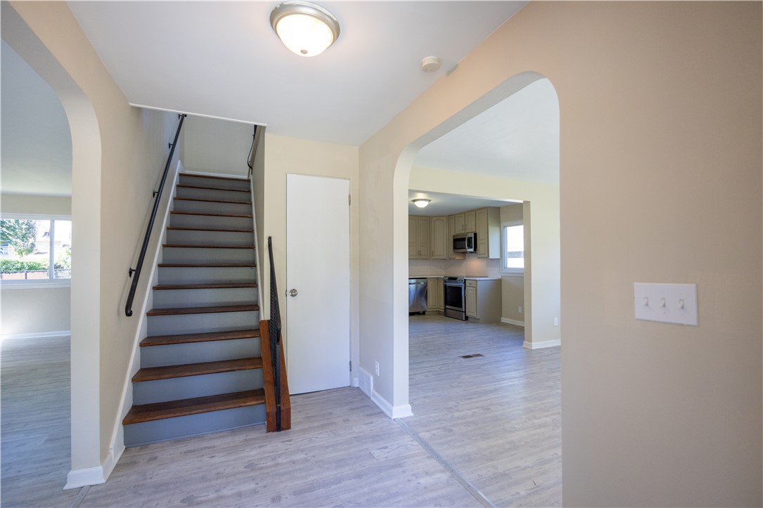 45 Isabelle Street Rochester, NY 14606 - Photo 10 of 24