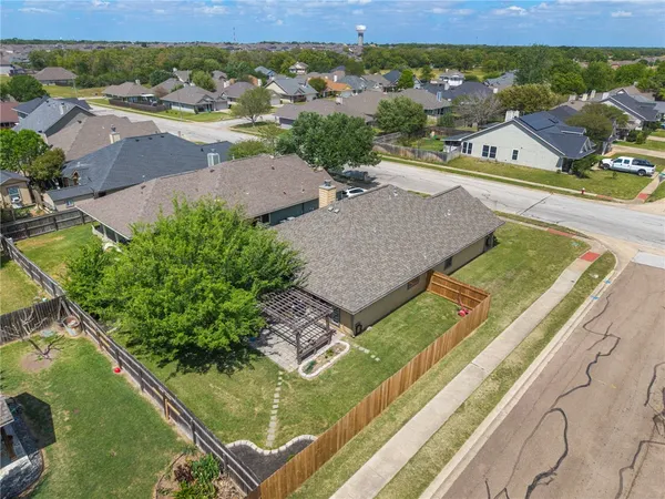 $290,000 | 1700 Kingsgate Drive, Bryan, TX 77807