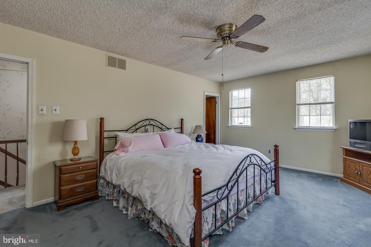 113 Heath Road Medford, NJ 08055 - Photo 15 of 38 Primary Bedroom