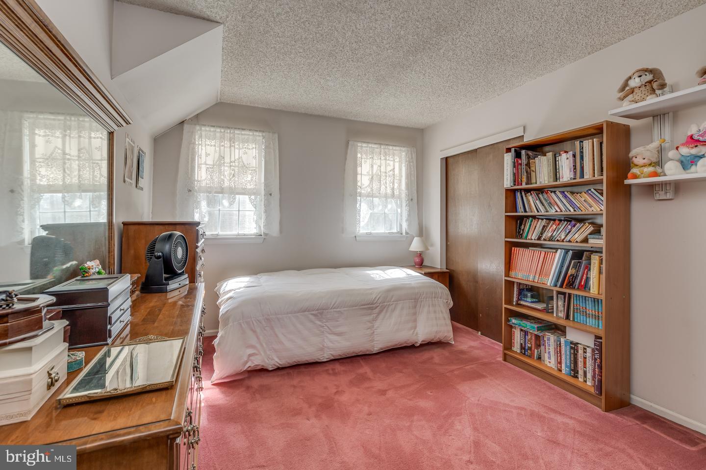 113 Heath Road Medford, NJ 08055 - Photo 17 of 38 Bedroom Two