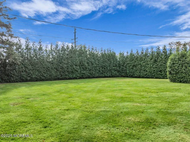 $749,900 | 201 Dogwood Lane, Lincroft, NJ 07738