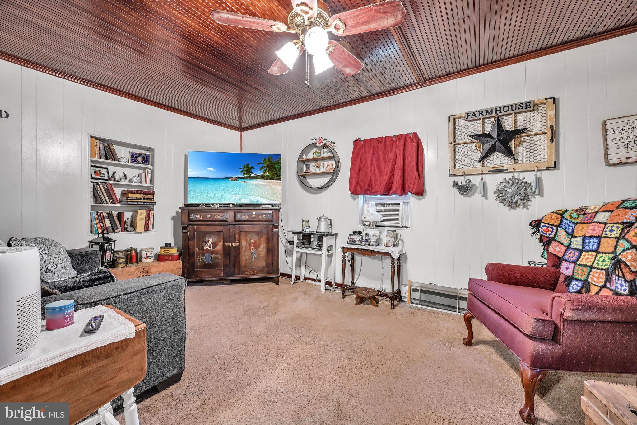 05-Living Room
