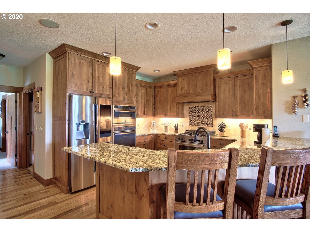 21994 Northeast Sunnycrest Road Newberg, OR 97132 - Photo 5 of 32 Gallery Image 5