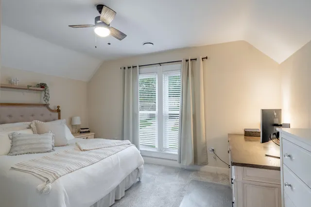 $384,900 | 1808 Washington Street, Valparaiso, IN 46383