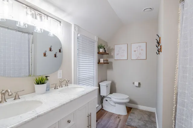 $384,900 | 1808 Washington Street, Valparaiso, IN 46383