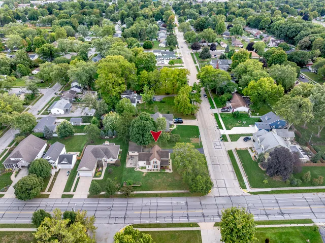 $384,900 | 1808 Washington Street, Valparaiso, IN 46383