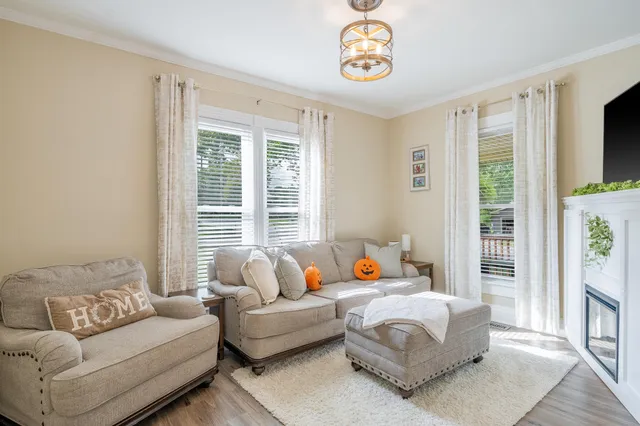 $384,900 | 1808 Washington Street, Valparaiso, IN 46383