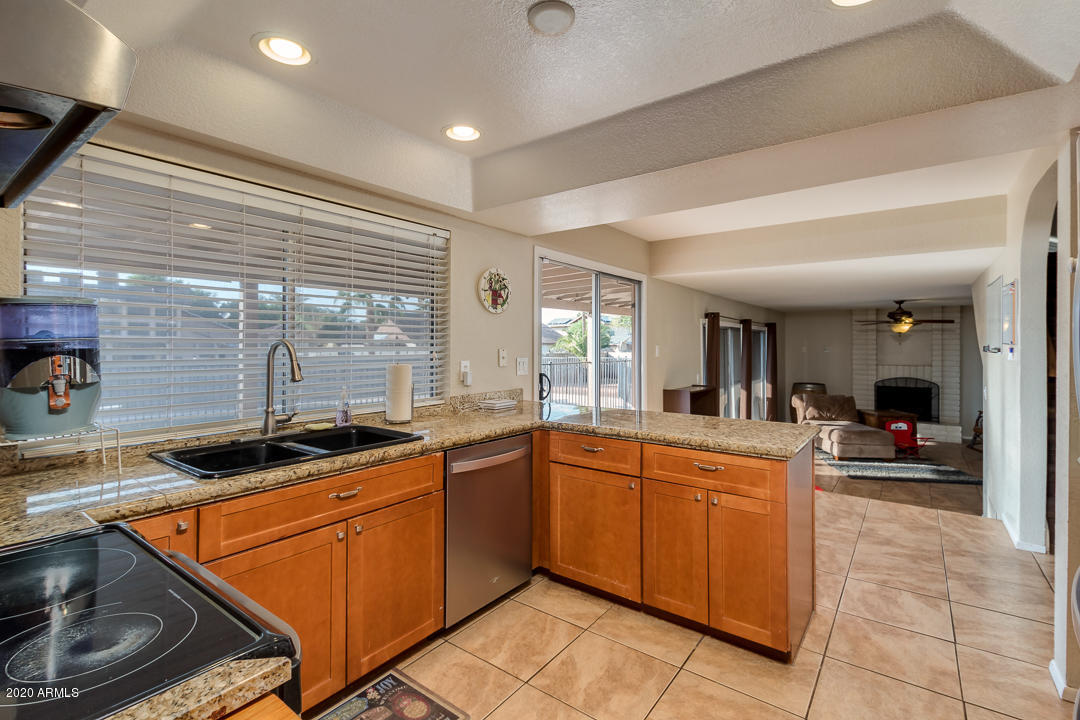 3378 West Grandview Road Phoenix, AZ 85053 - Photo 23 of 55 3378 W Grandview Road