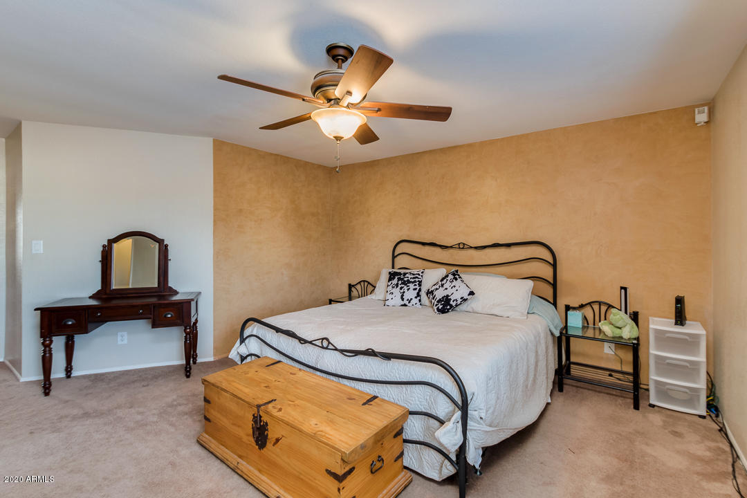 3378 West Grandview Road Phoenix, AZ 85053 - Photo 9 of 55 3378 W Grandview Road