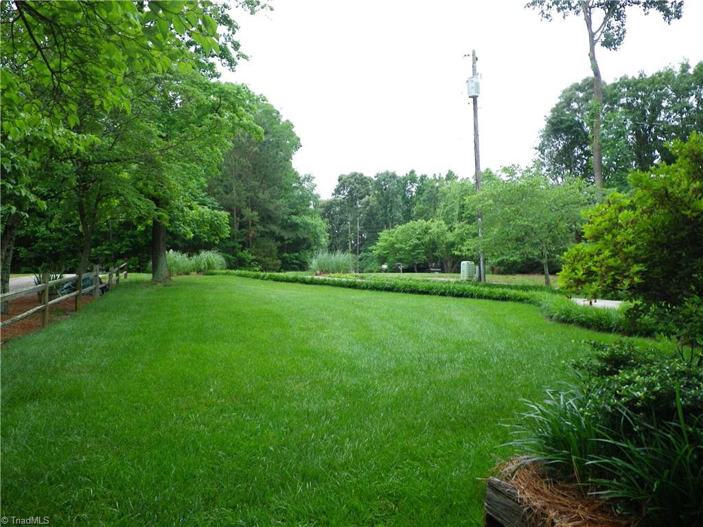 1596 Beckner Road Lexington, NC 27292 - Photo 18 of 29 Beautiful landscaping!