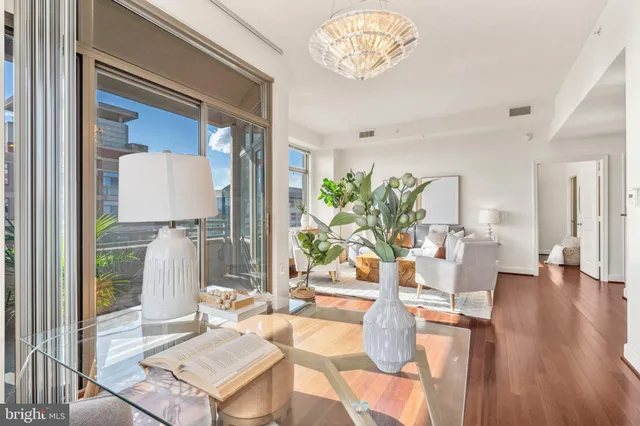 $799,000 | 3650 South Glebe Road, Unit 1050, Arlington, VA 22202