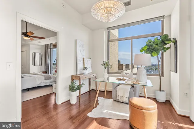 $799,000 | 3650 South Glebe Road, Unit 1050, Arlington, VA 22202