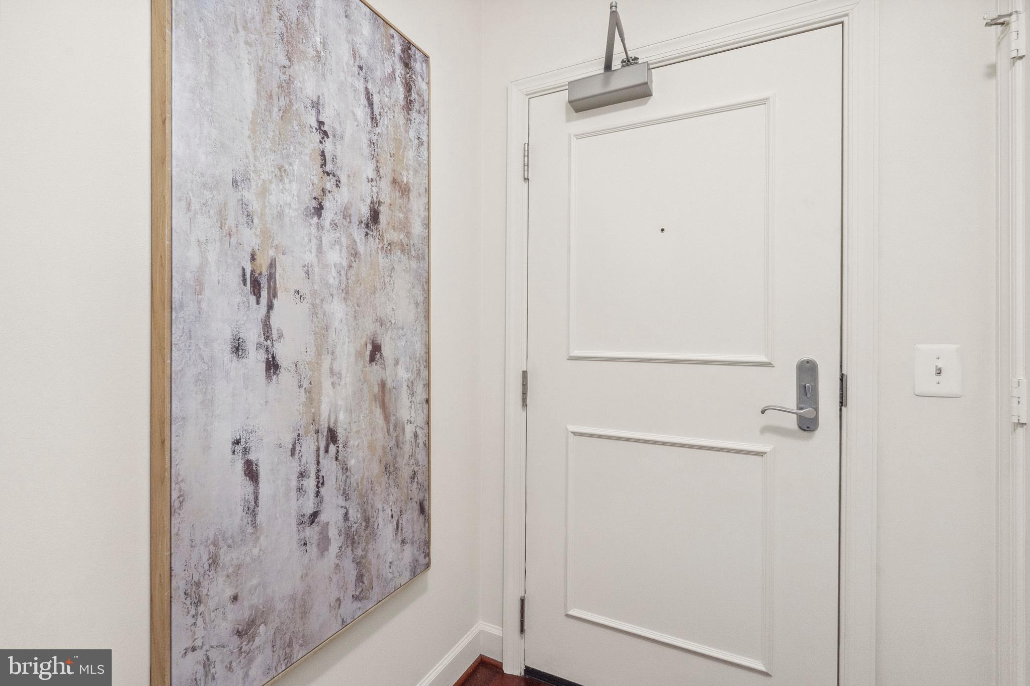 3650 South Glebe Road, Unit 1050 Arlington, VA 22202 - Photo 3 of 47 a bathroom with a shower