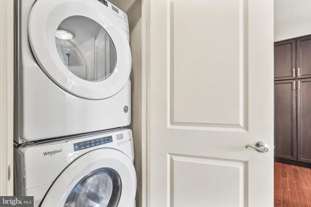 $799,000 | 3650 South Glebe Road, Unit 1050, Arlington, VA 22202