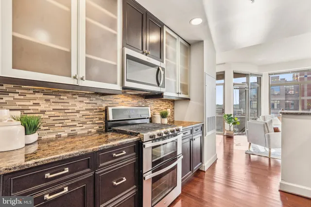 $799,000 | 3650 South Glebe Road, Unit 1050, Arlington, VA 22202