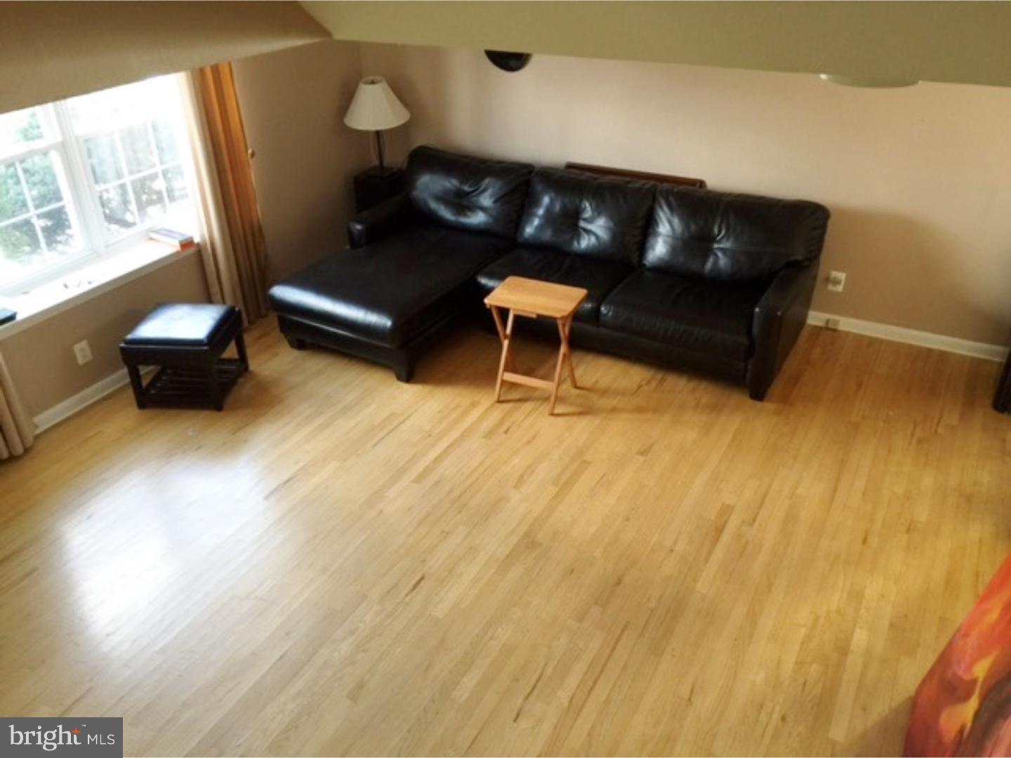 536 Elford Road Fairless Hills, PA 19030 - Photo 3 of 11 Gallery Image 3
