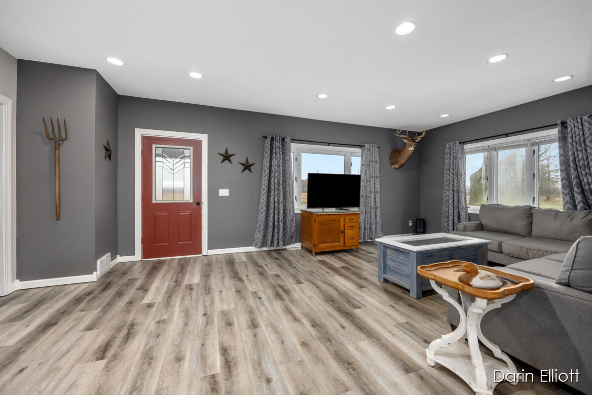 1777 Marquette Road Ionia, MI 48846 - Photo 12 of 49 IMG_1006