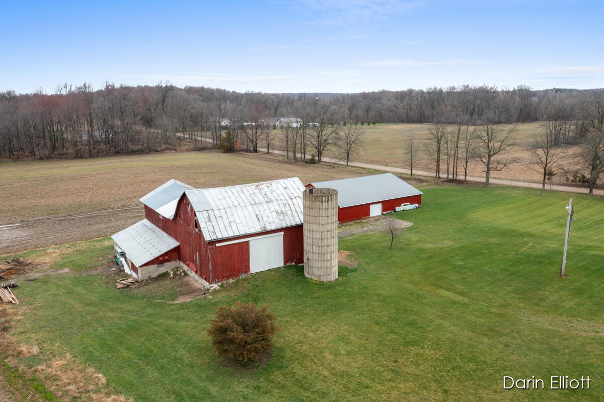 1777 Marquette Road Ionia, MI 48846 - Photo 6 of 49 IMG_1046