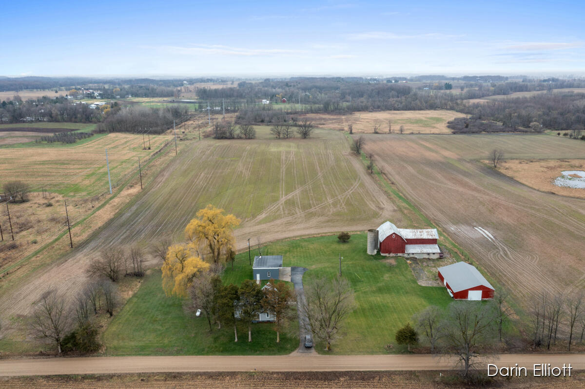 1777 Marquette Road Ionia, MI 48846 - Photo 7 of 49 IMG_1042